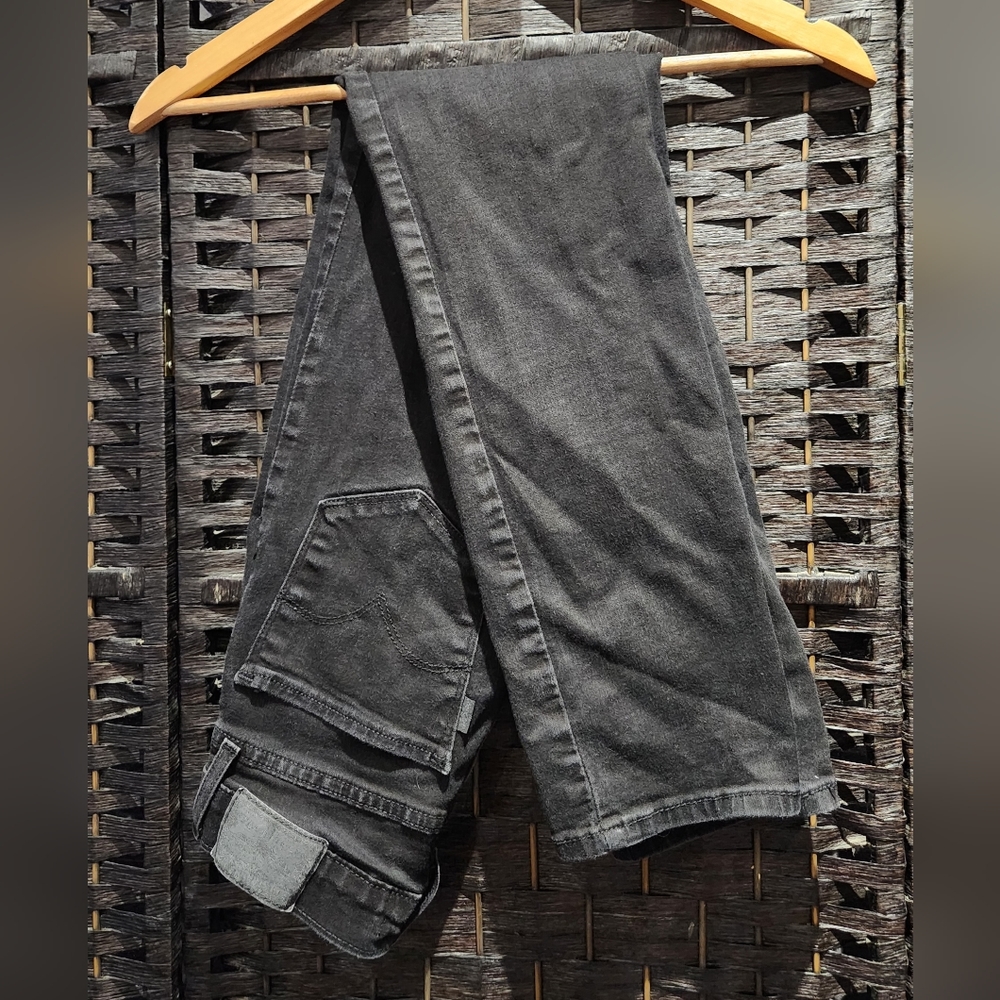 🌟2/40 🌟 Levis jeans